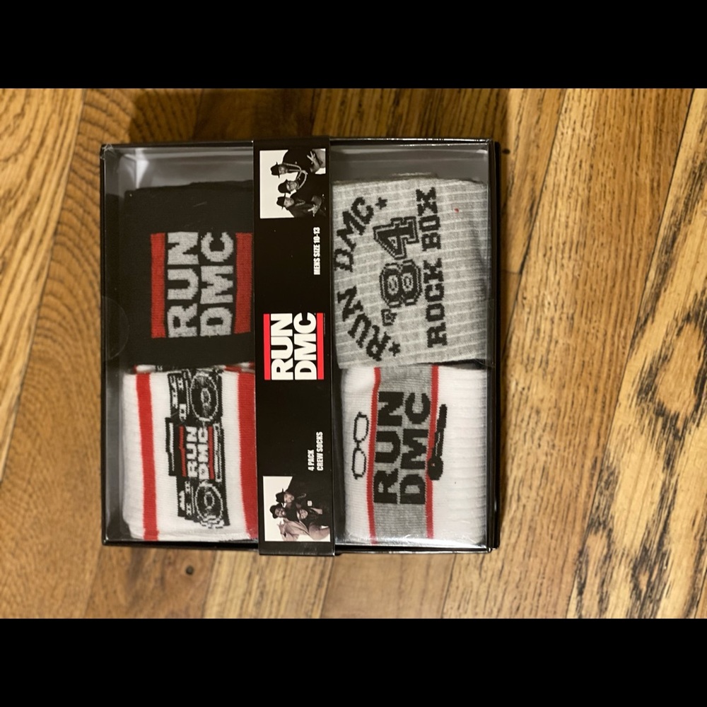 Men run dmc socks 10-13